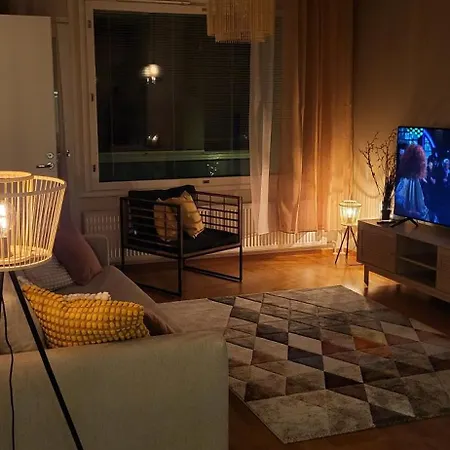 アパート Great In Close To The Airport, With Sauna!